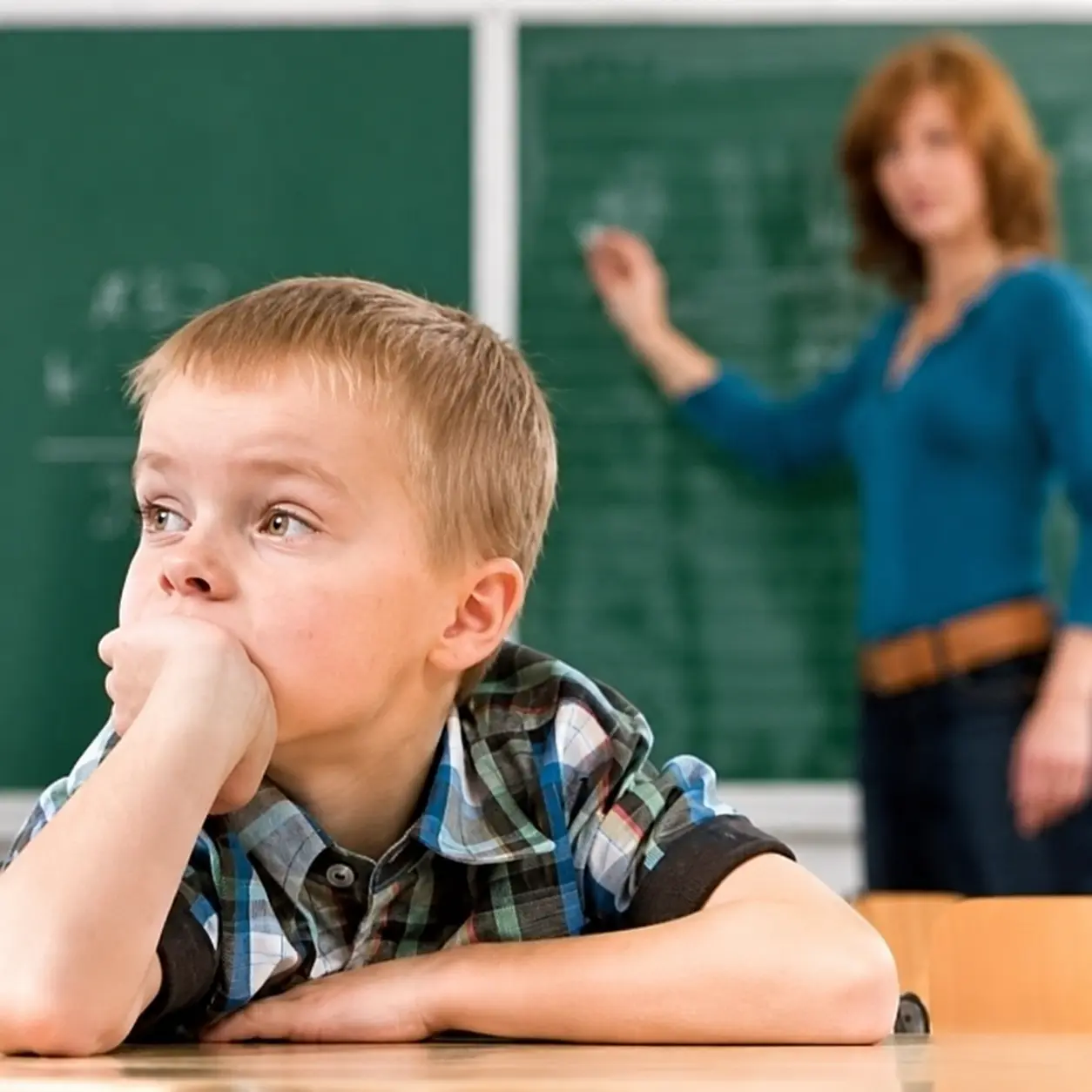 Child with supportive family members